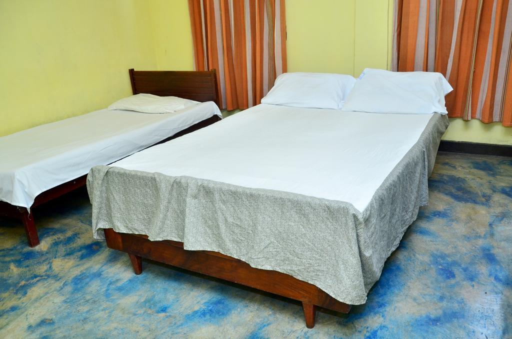 The Garden Rest Otel Kandy Oda fotoğraf