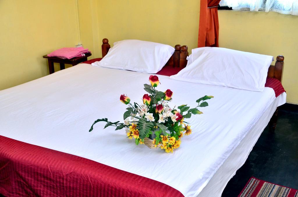 The Garden Rest Otel Kandy Oda fotoğraf